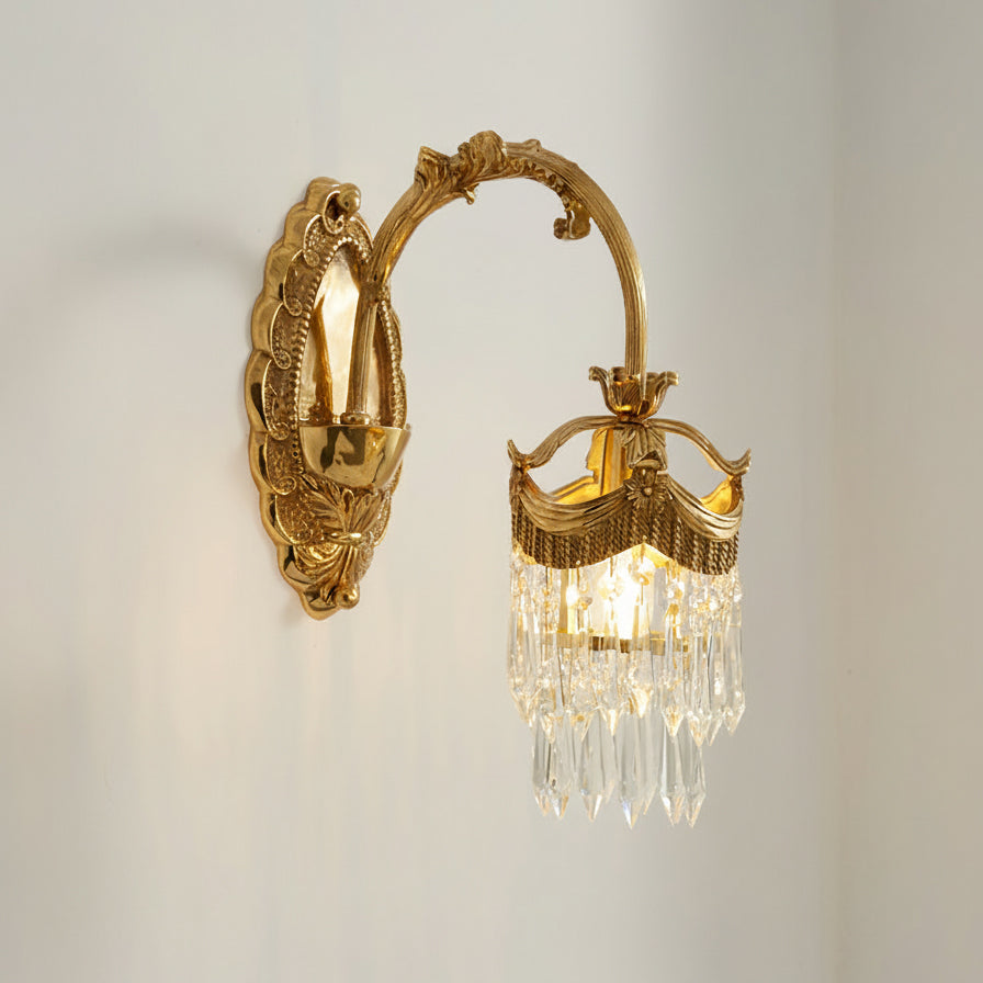 evangeline-brass-wall-lamp