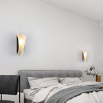 evie-wall-lamp