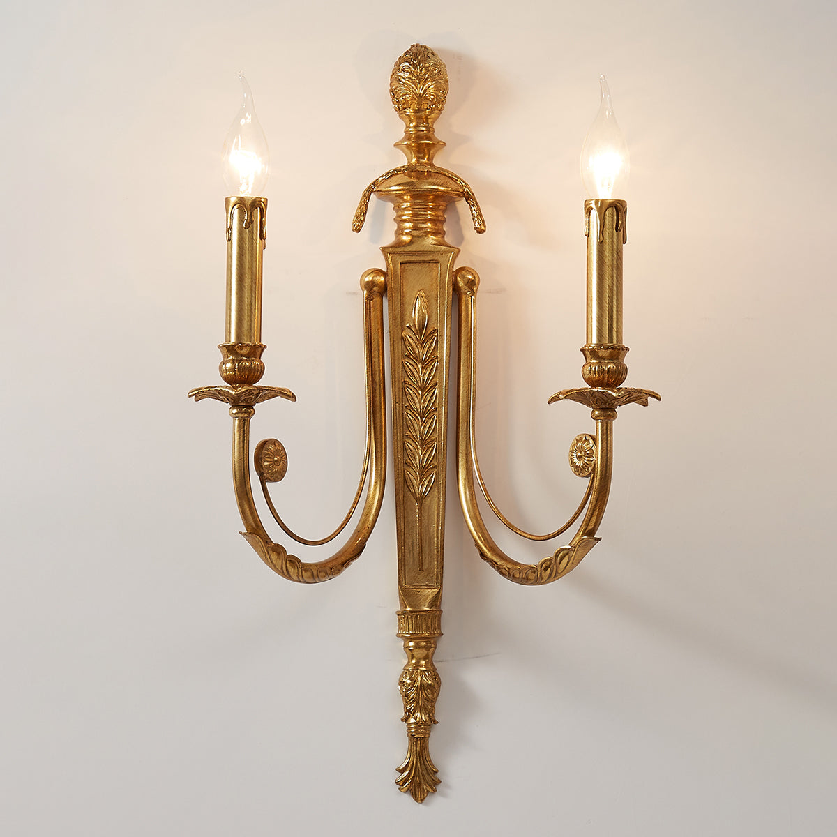 fabienne-wall-lamp