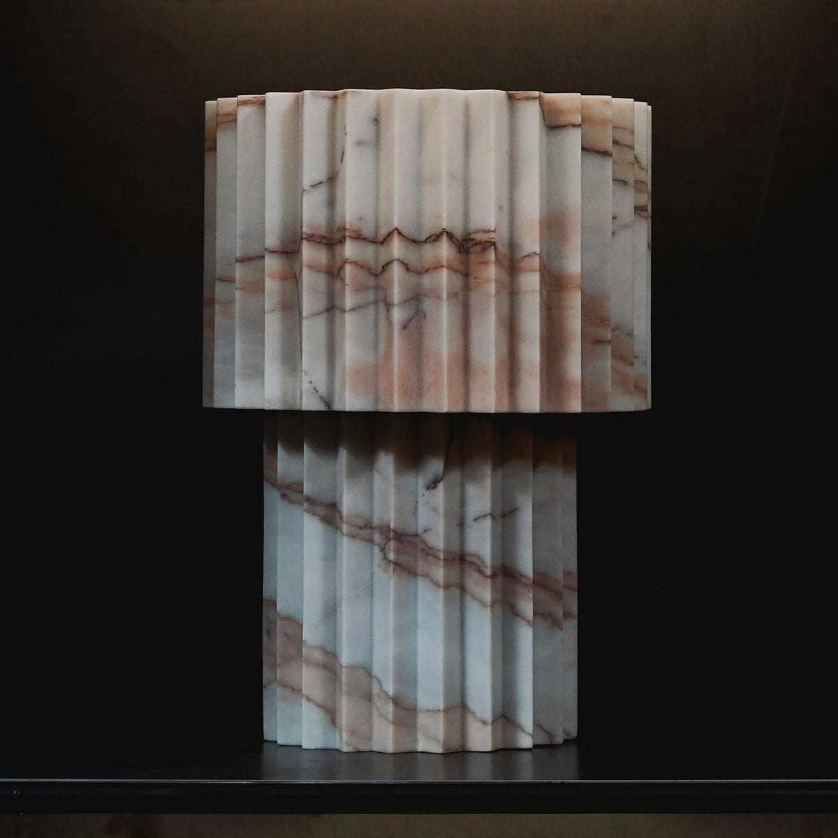 falten-table-lamp