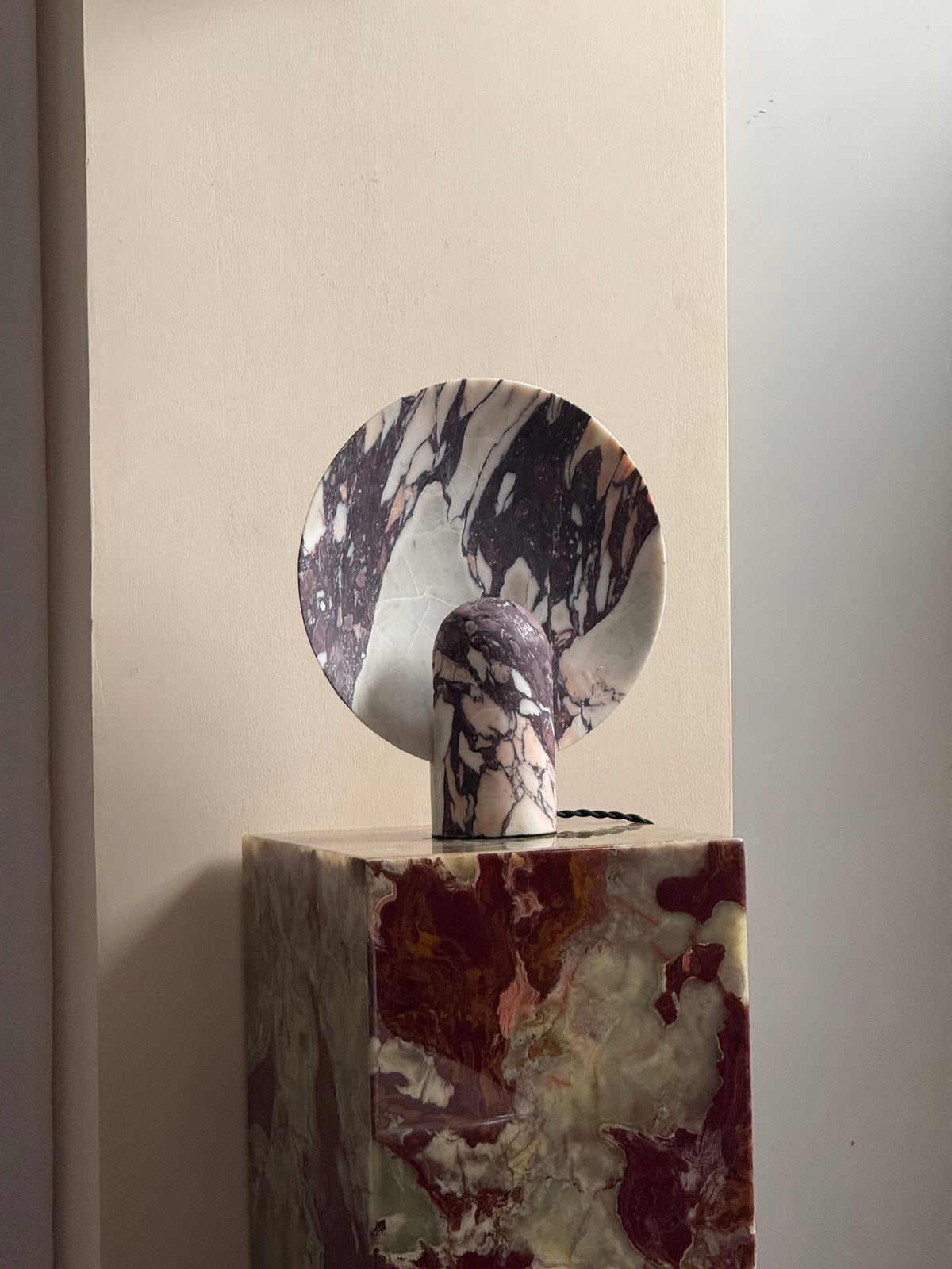 fan-marble-table-lamp