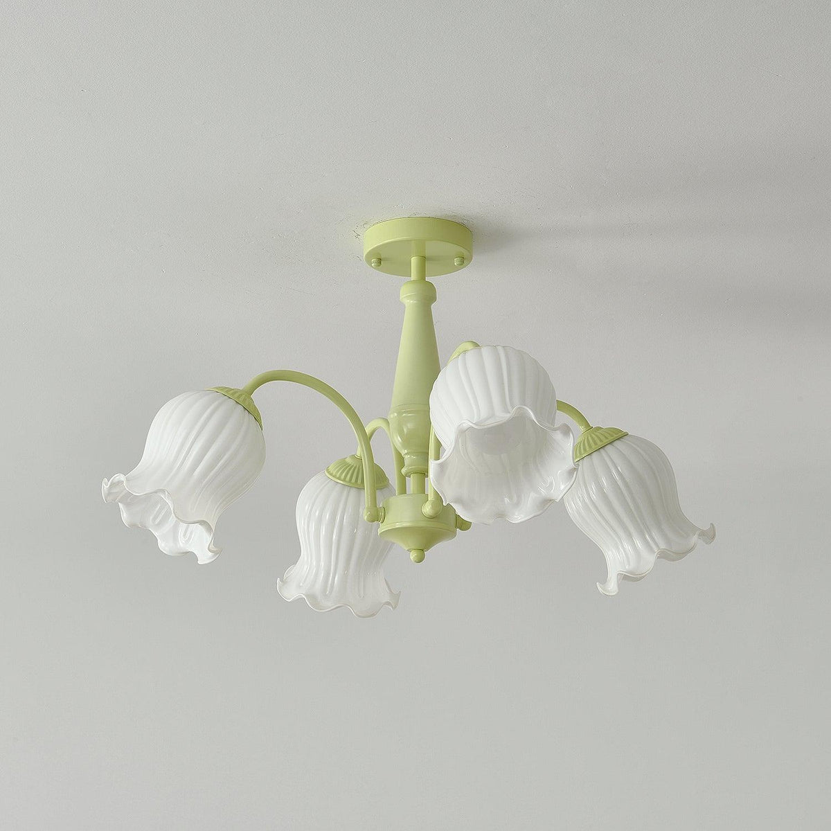 fantasy-lily-chandelier