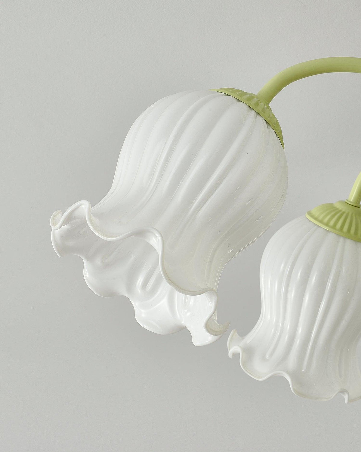 fantasy-lily-chandelier