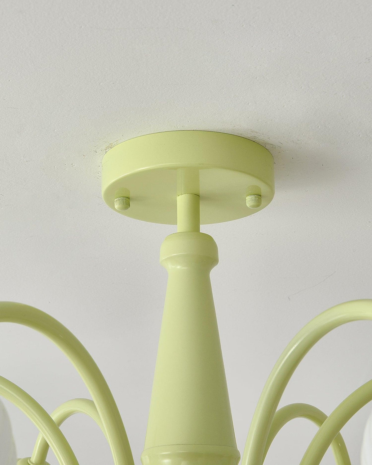 fantasy-lily-chandelier