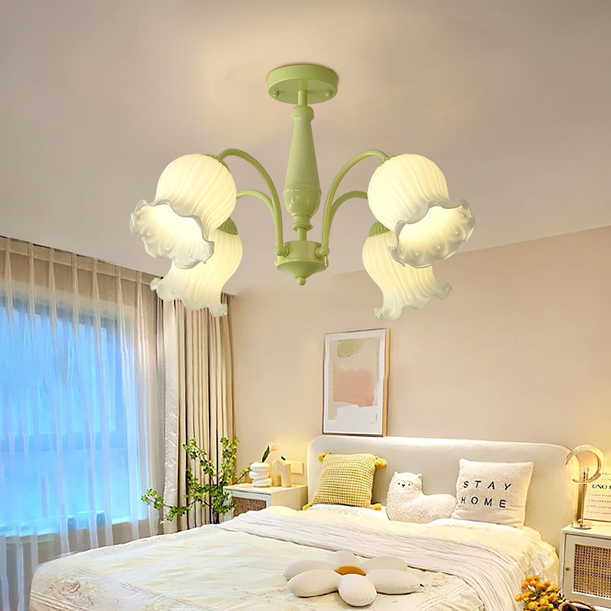 fantasy-lily-chandelier