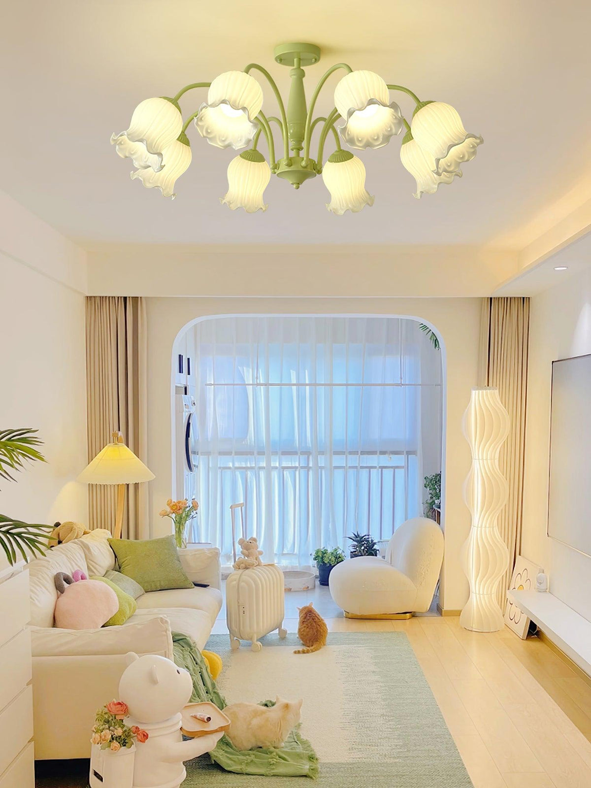 fantasy-lily-chandelier