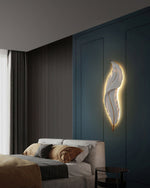 feather-wall-lamp