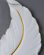 feather-wall-lamp