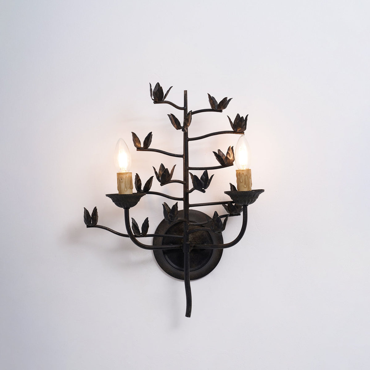 ferroarte-branch-wall-lamp