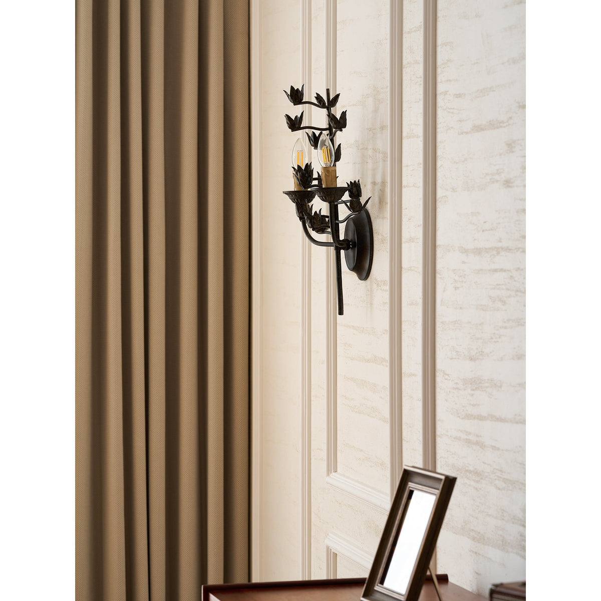 ferroarte-branch-wall-lamp