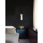 figure-wall-lamp
