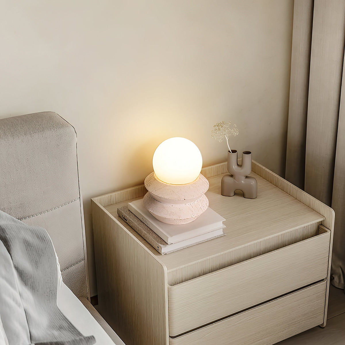 fin-travertine-table-lamp-built-in-battery