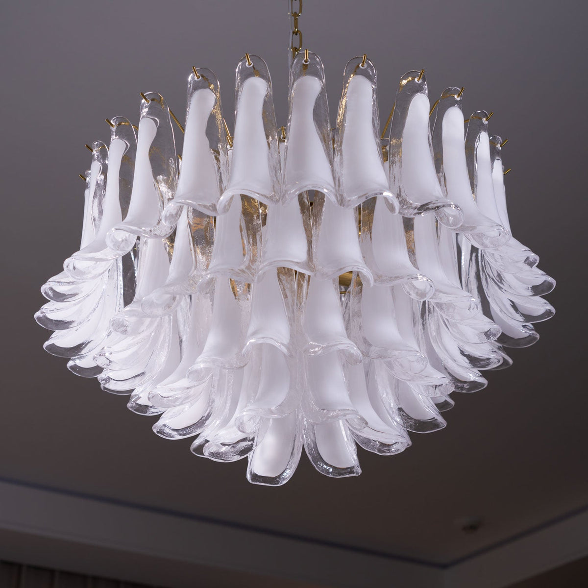 Fiora Pink Glass Chandelier – 17-Light Tiered Murano-Style Pendant for Dining Room & Living Room