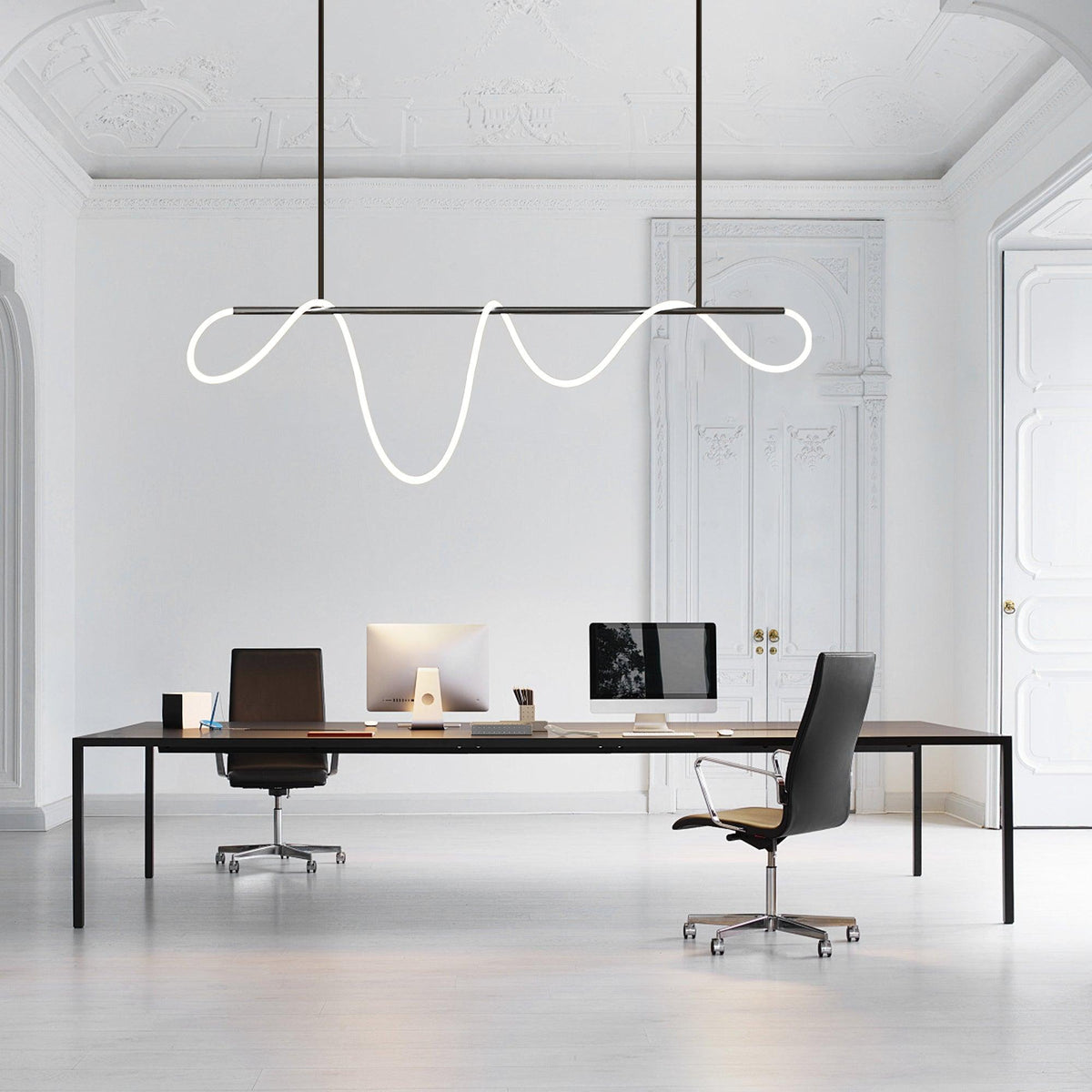 Sculptural Linear Curve LED Chandelier in Gold or Black