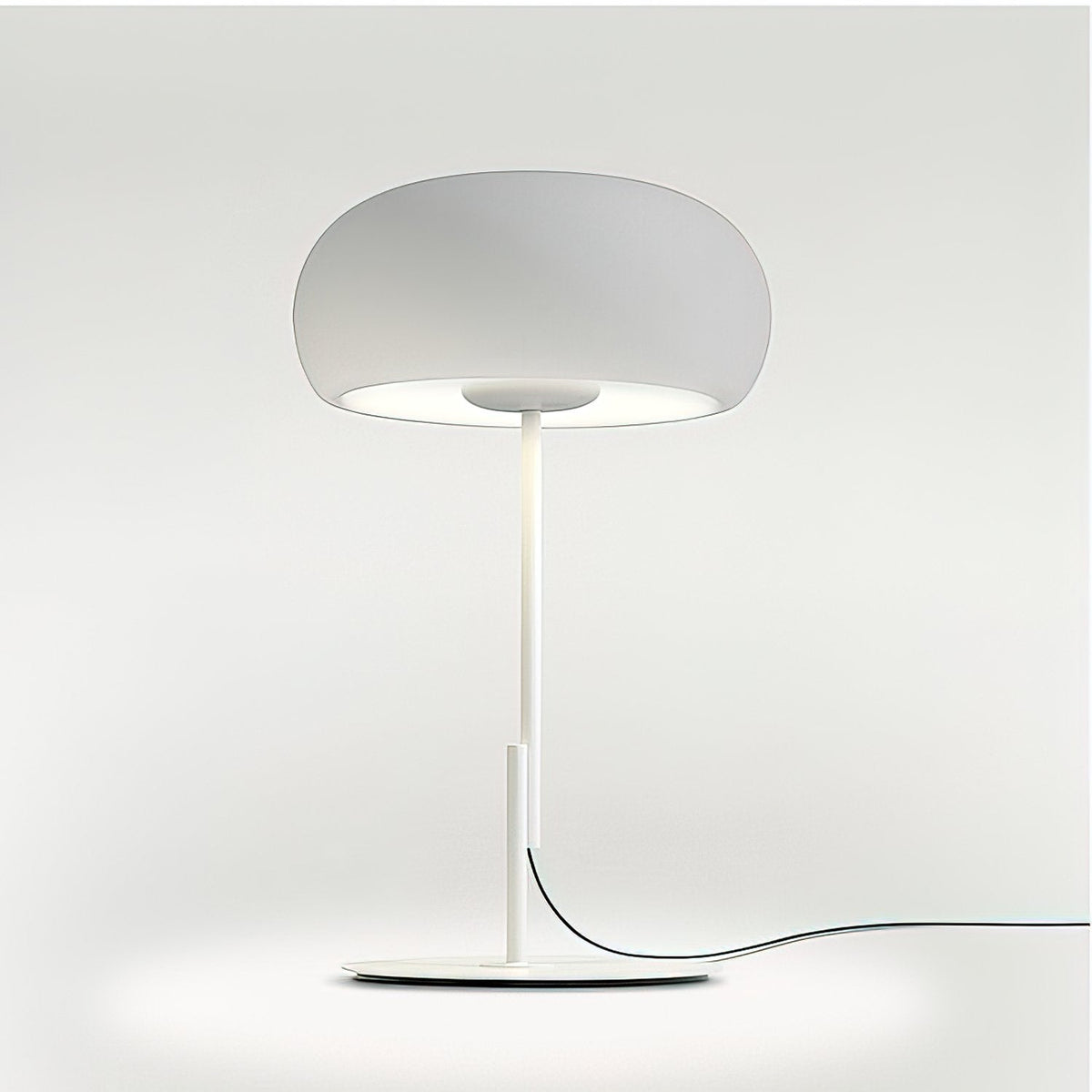 Vetra Table Lamp