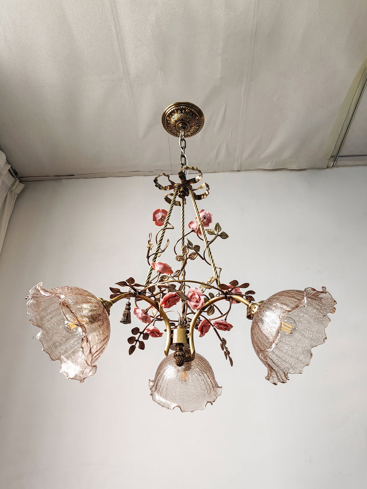 flora-blossom-chandelier