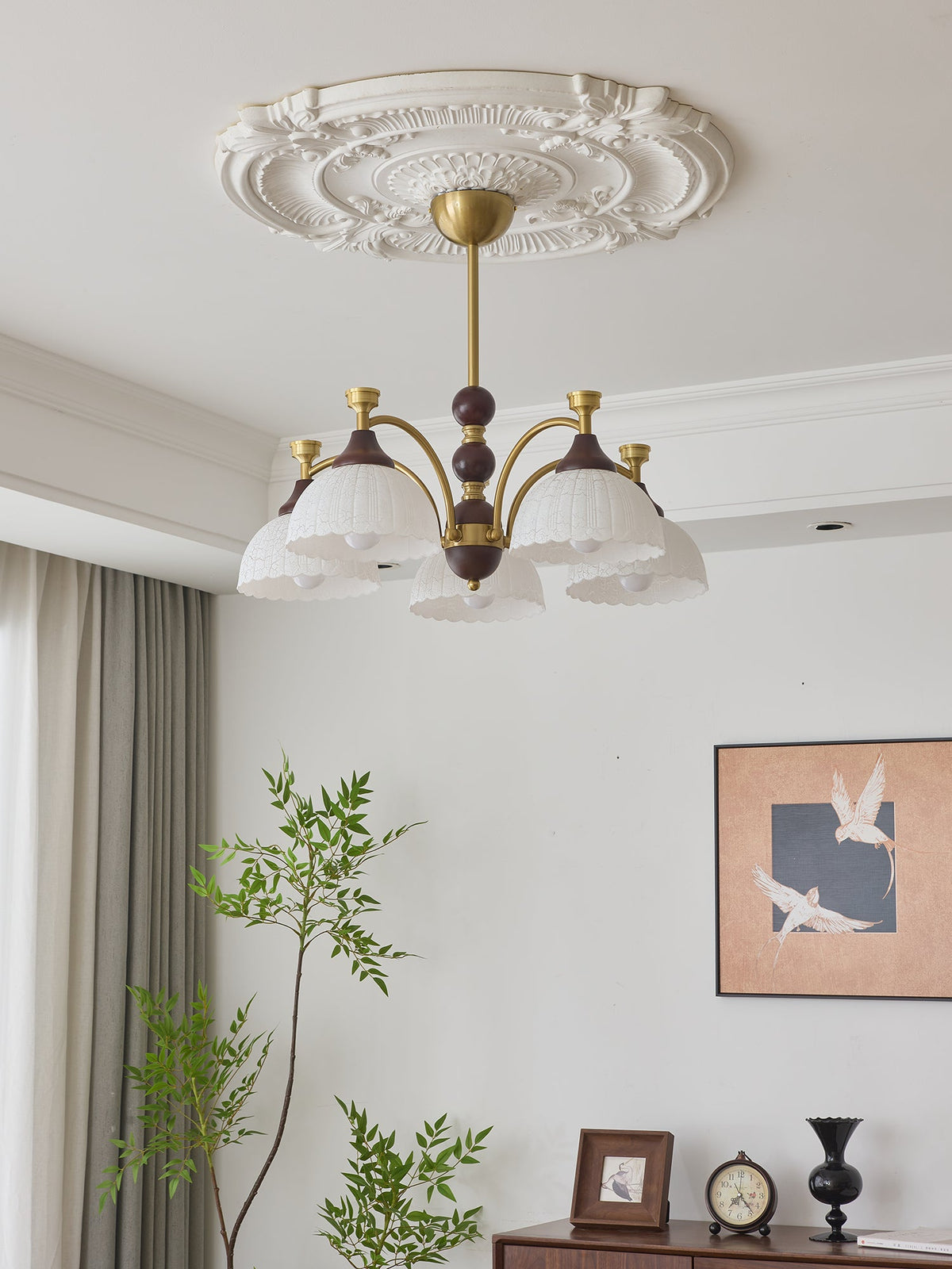 Florentia Modern Wood & Glass Chandelier for Dining Room and Foyer