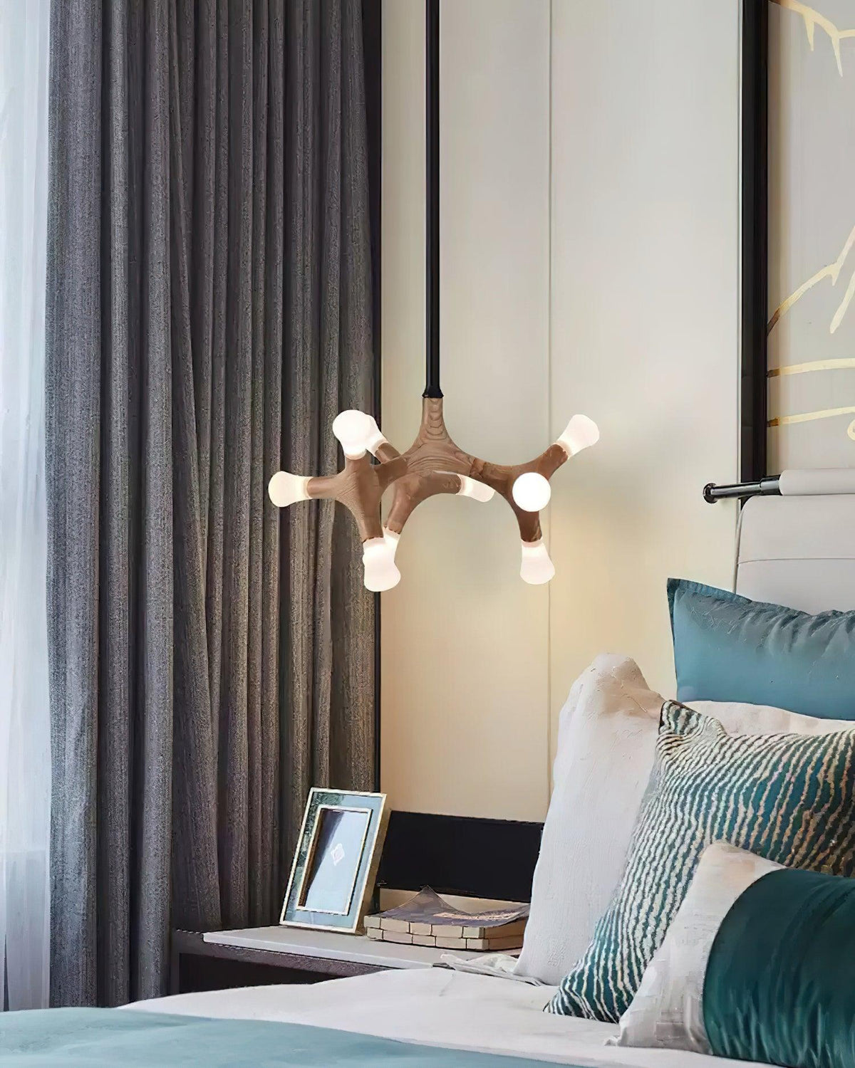 flower-bone-chandelier