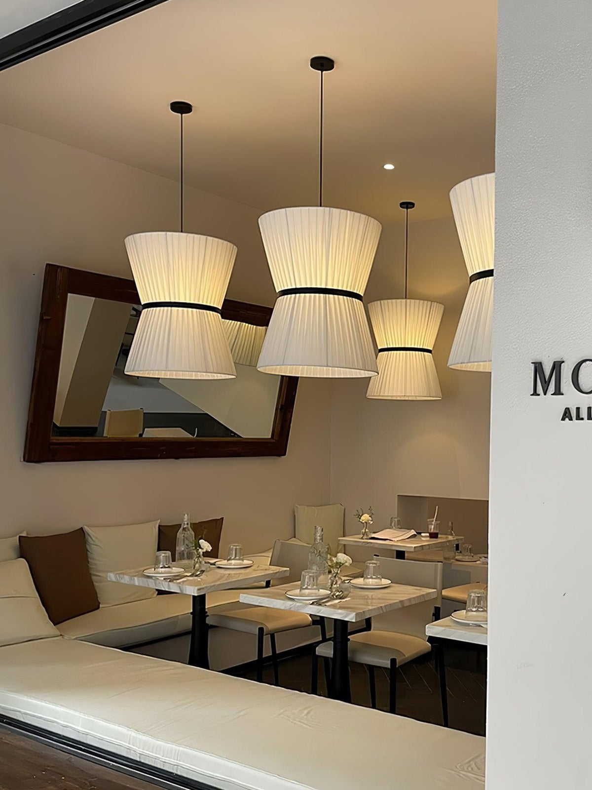 folie-pendant-light
