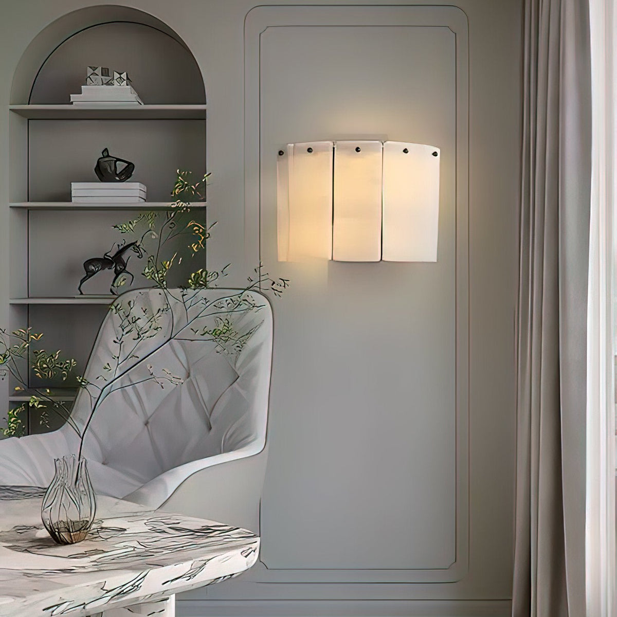 Fractured Alabaster Wall Sconce in Black and Brushed Copper