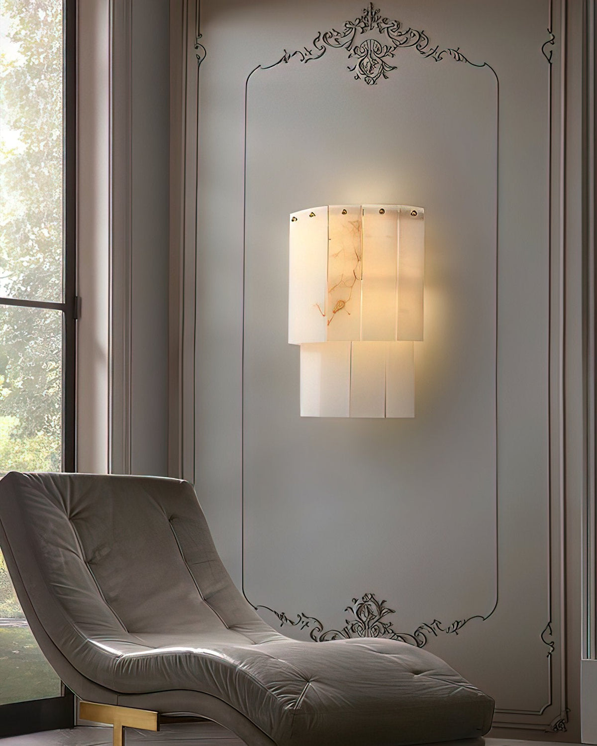 Fractured Alabaster Wall Sconce in Black and Brushed Copper