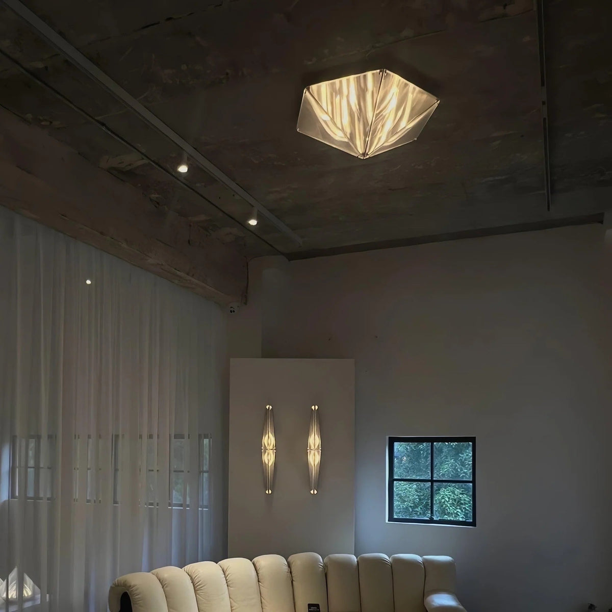 fragment-celing-lamp