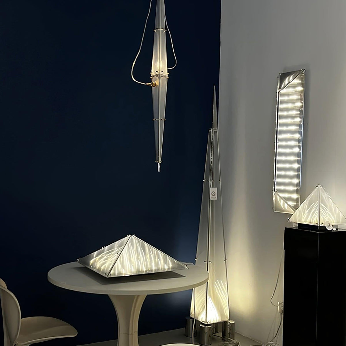 fragment-table-lamp