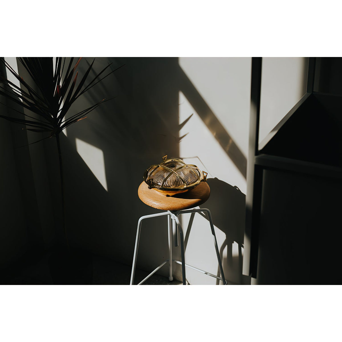 fremantle-brass-bunker-sconce