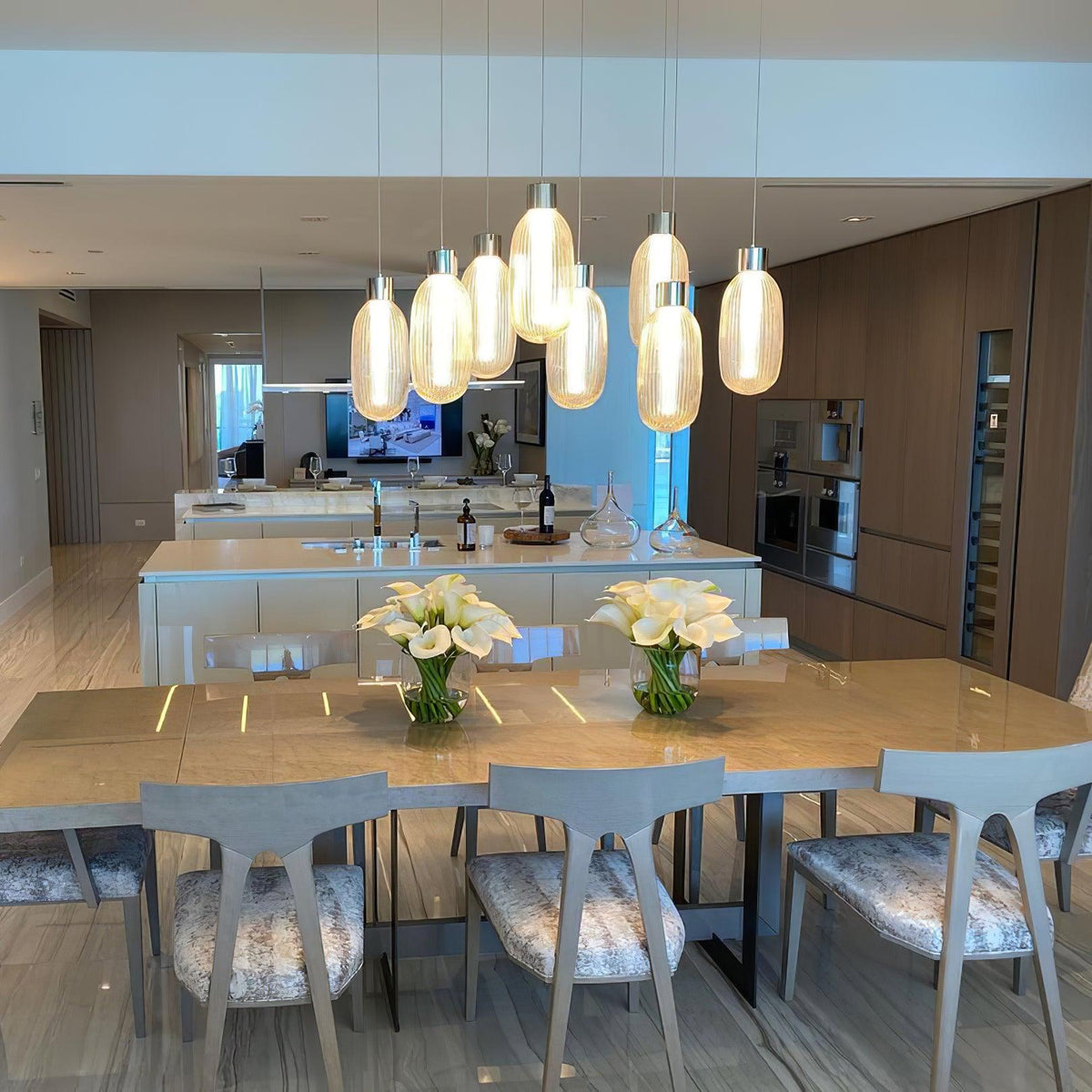 Friso LED Pendant Light – Ribbed Glass Modern Hanging Lamp
