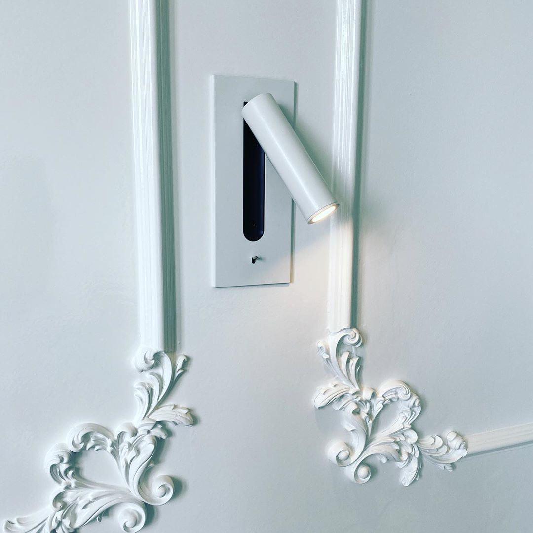 Folded Back LED Wall Sconce for Bedside Reading