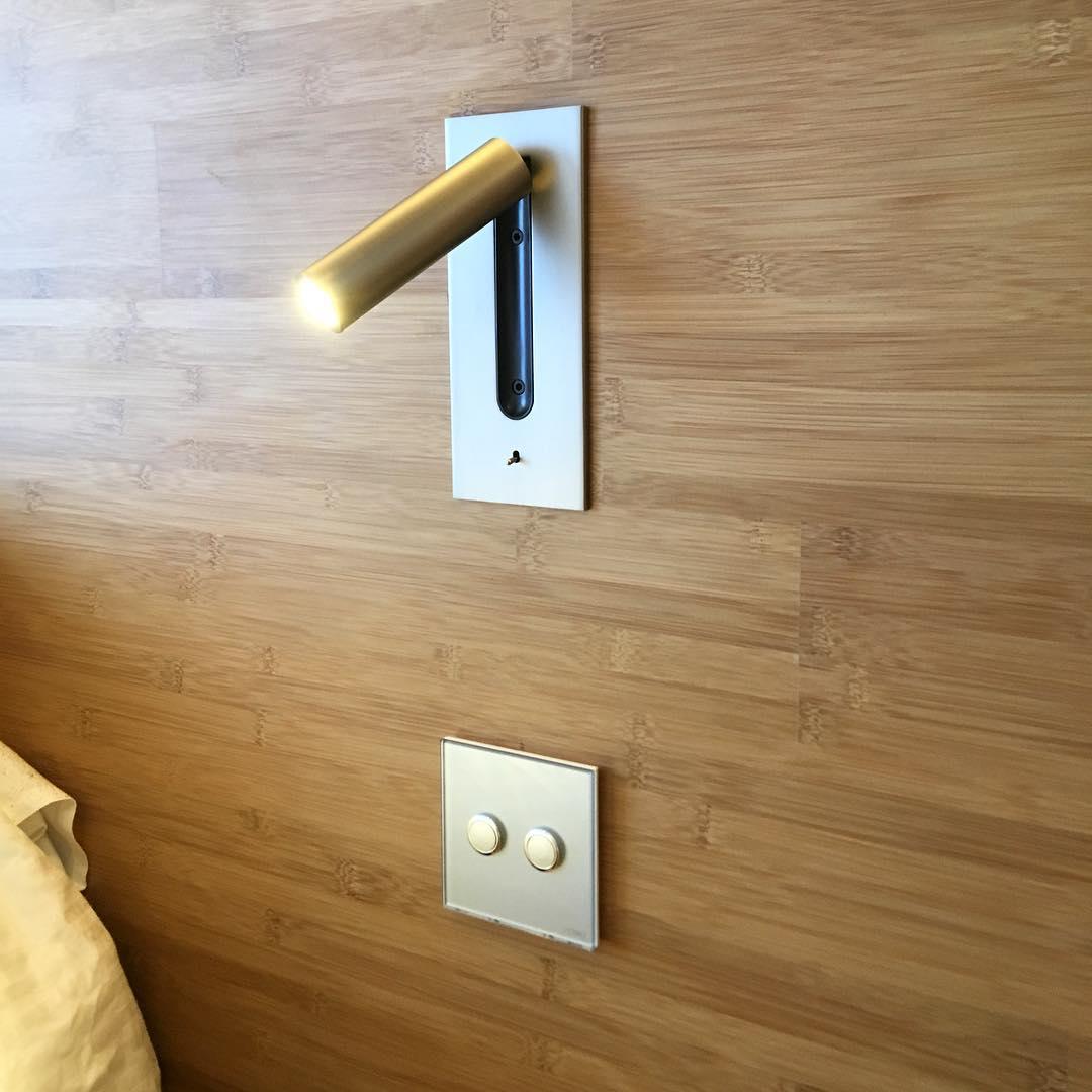 Folded Back LED Wall Sconce for Bedside Reading