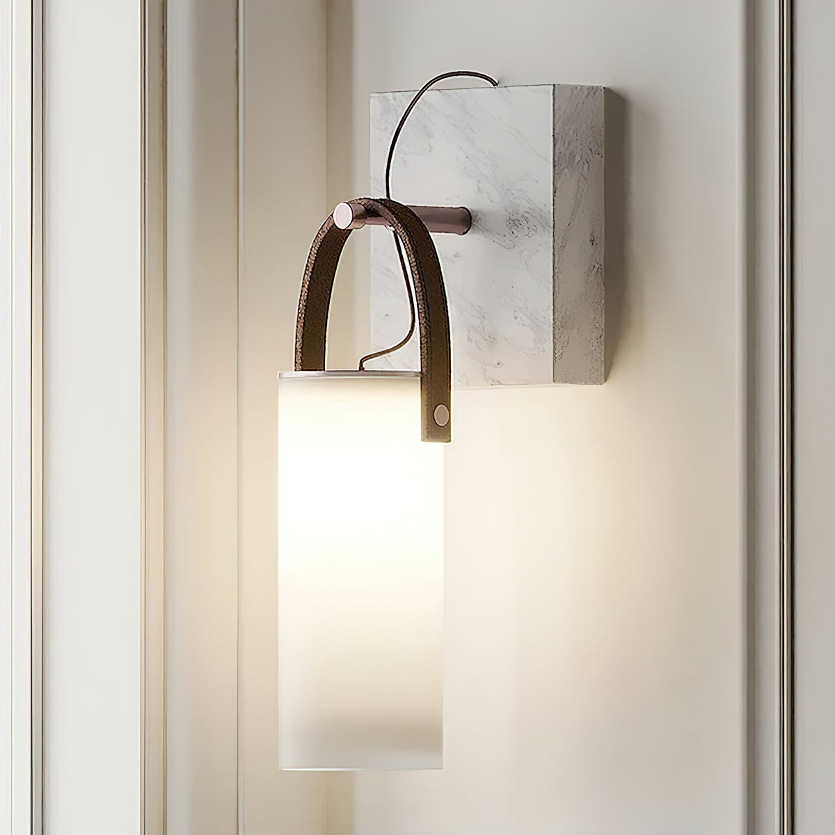 galerie-wall-lamp