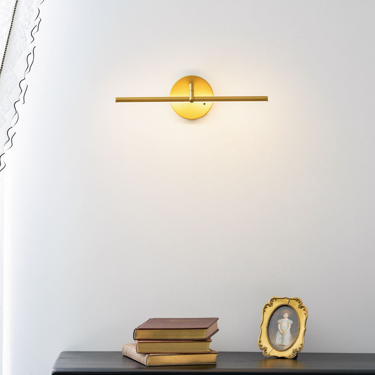 Galleria Slim Rechargeable LED Wall Sconce – Cordless, Dimmable