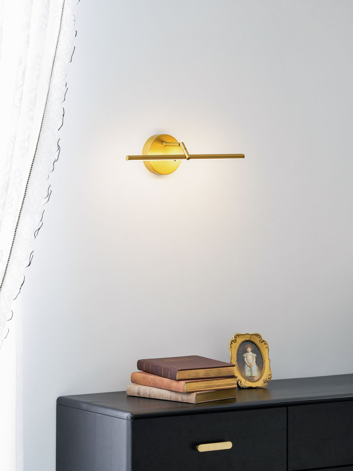 Galleria Slim Rechargeable LED Wall Sconce – Cordless, Dimmable