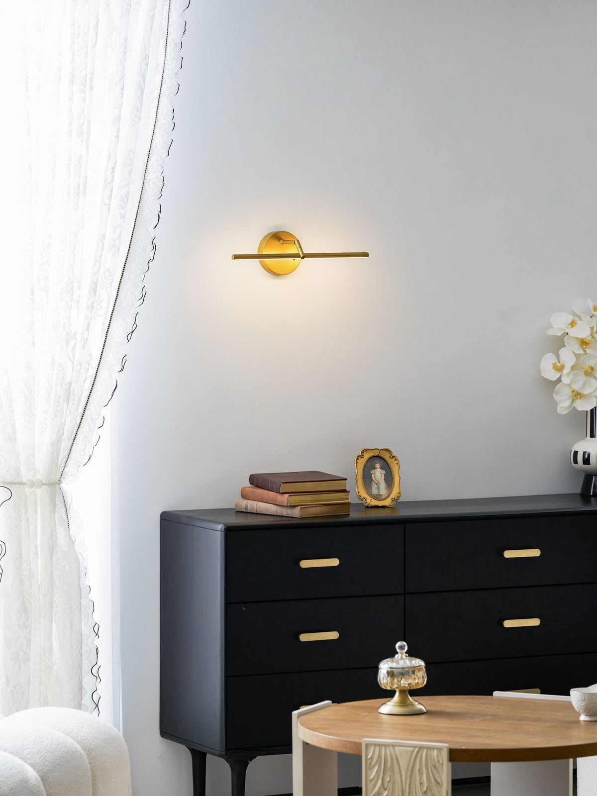Galleria Slim Rechargeable LED Wall Sconce – Cordless, Dimmable