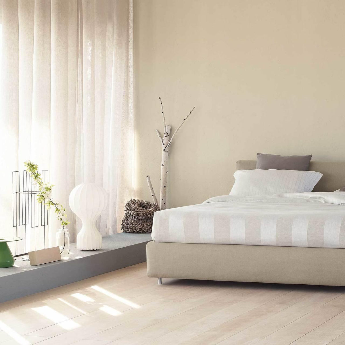 Gatto Table Lamp