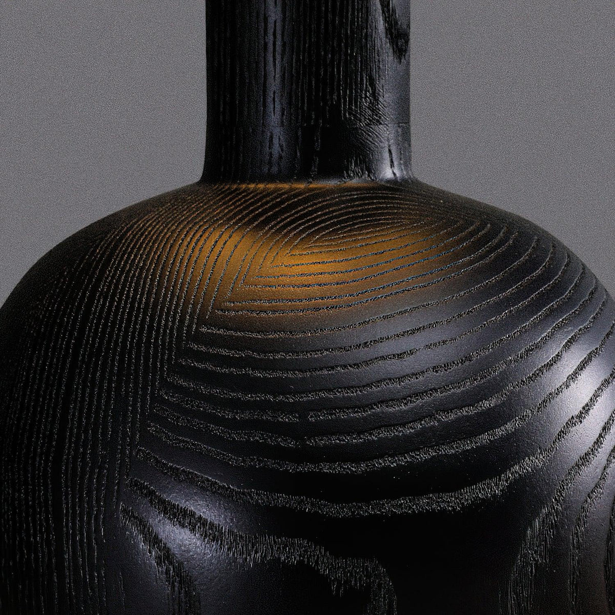 gavel-table-lamp