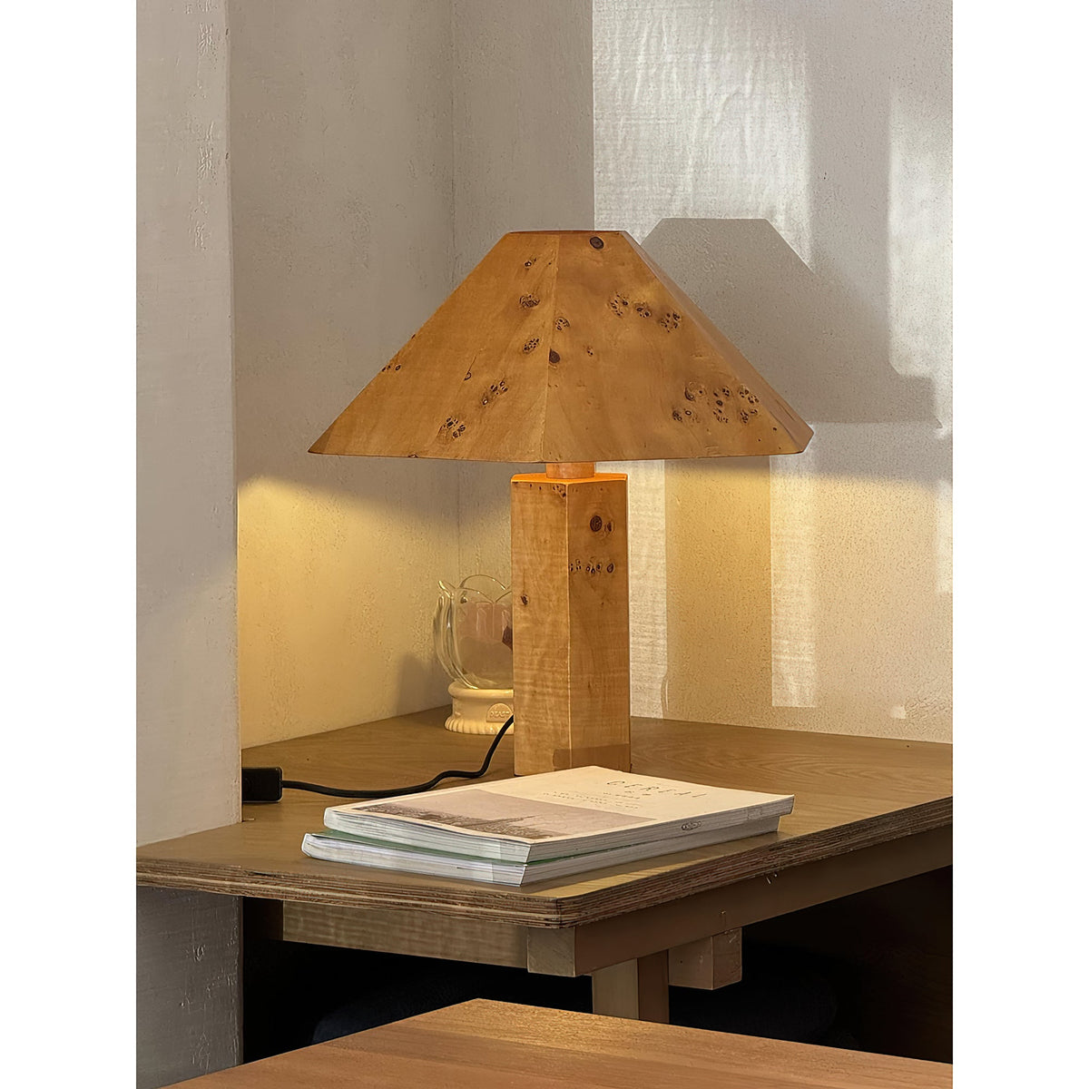 gena-table-lamp