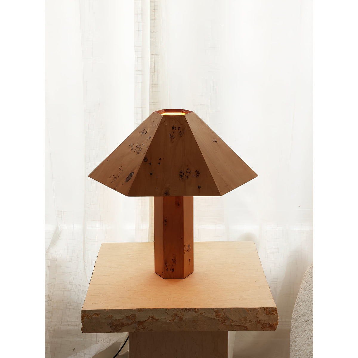 gena-table-lamp