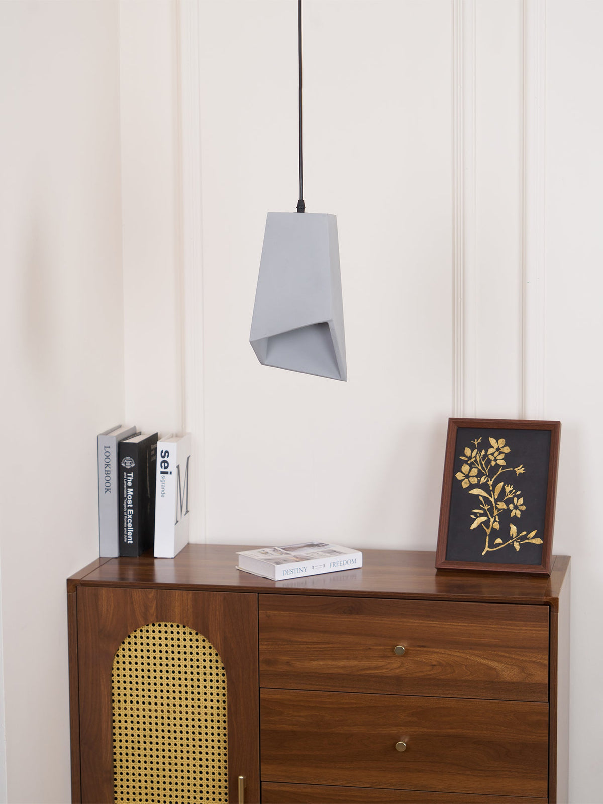 Georgia Faceted Concrete Pendant Light – Hand-Cast Brutalist Ceiling Lamp