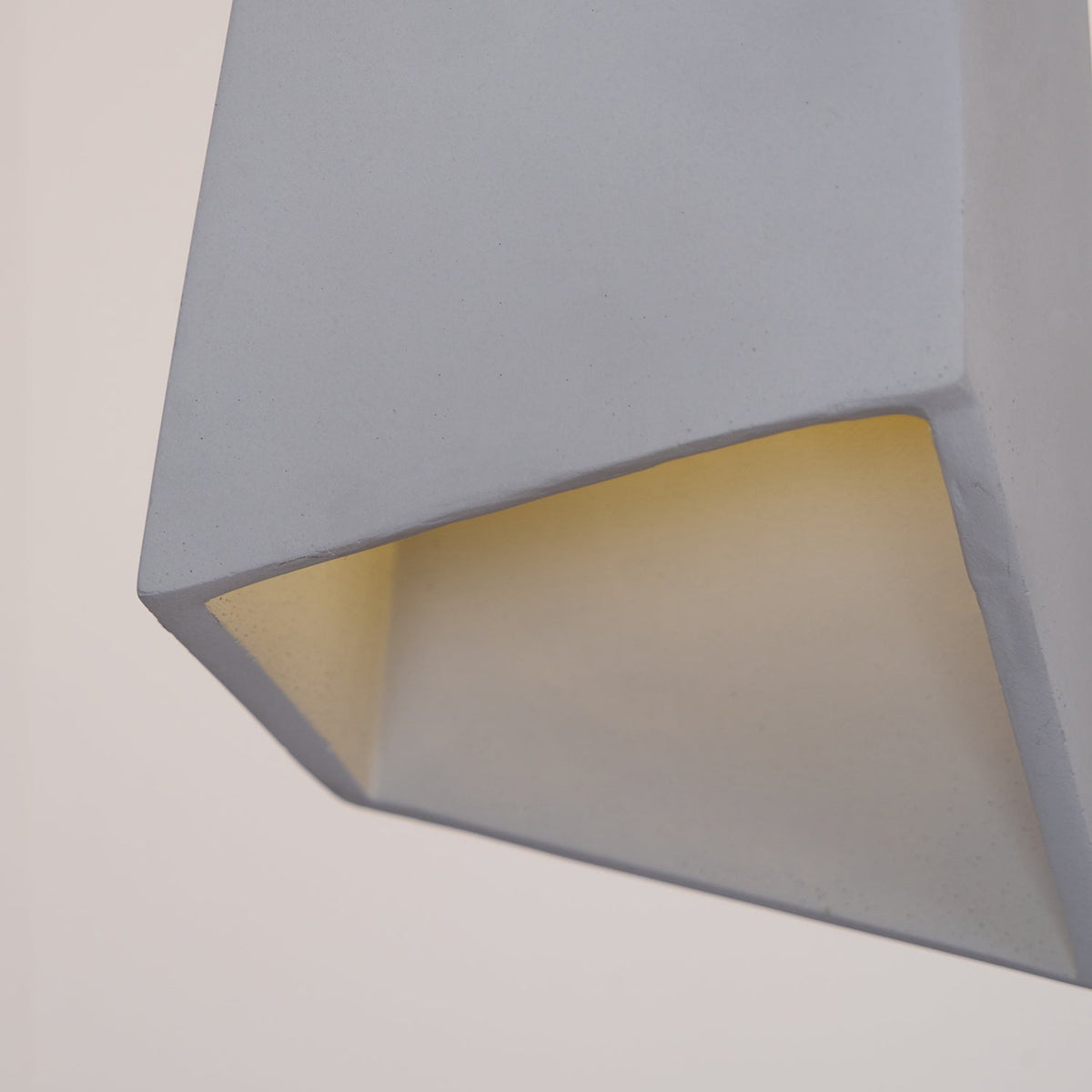 Georgia Faceted Concrete Pendant Light – Hand-Cast Brutalist Ceiling Lamp