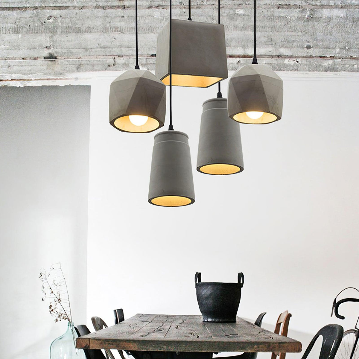 Georgia Faceted Concrete Pendant Light – Hand-Cast Brutalist Ceiling Lamp
