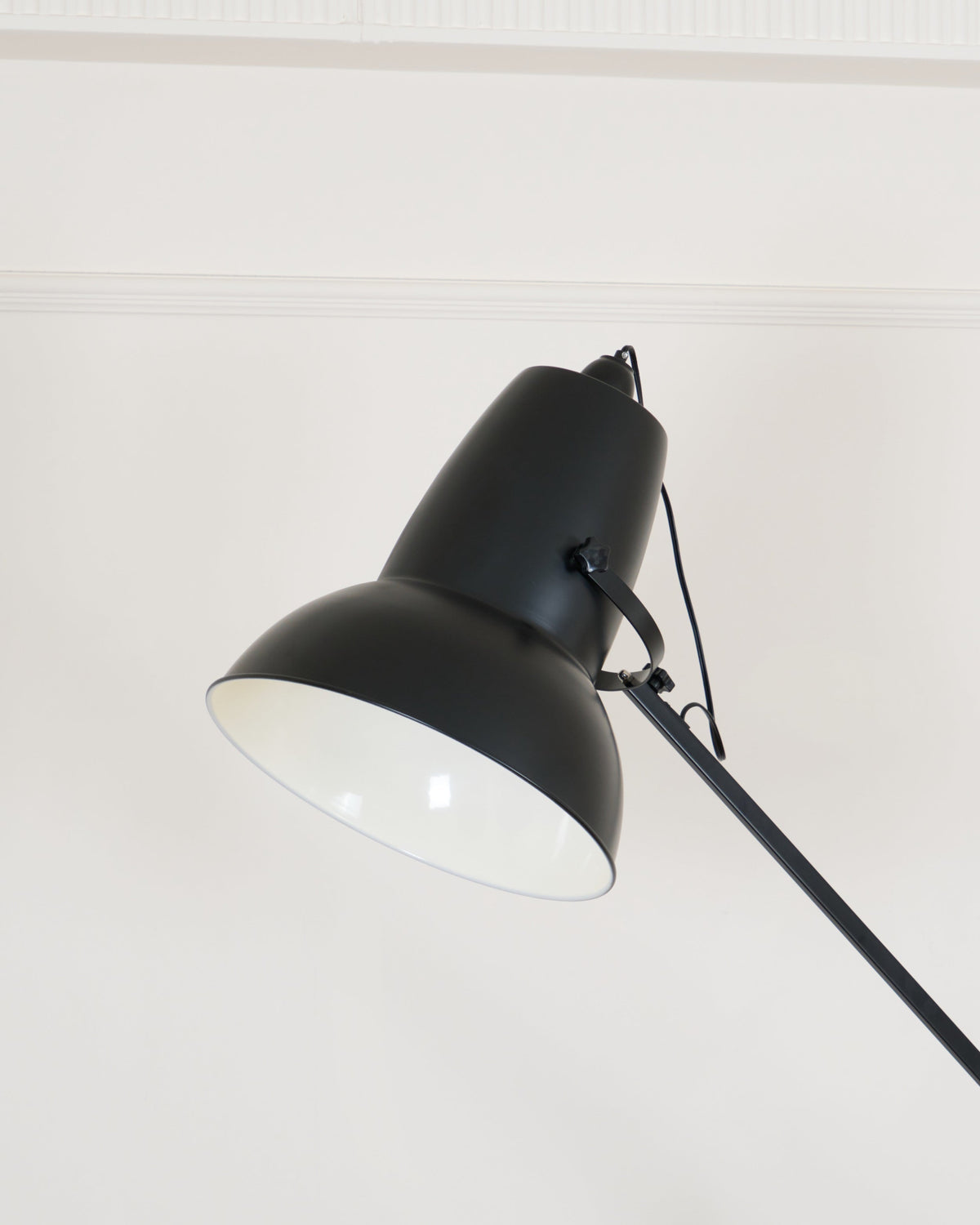 giant-floor-lamp