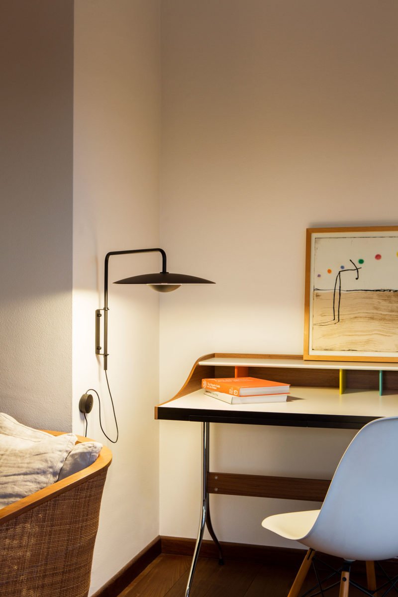 Ginger Plug-In Wall Sconce – Modern LED Wall Light for Bedroom & Living Room