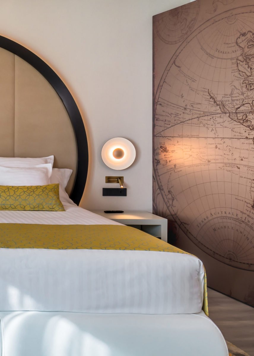 Ginger Round LED Wall Sconce – Modern Minimalist Bedroom & Living Room Lighting