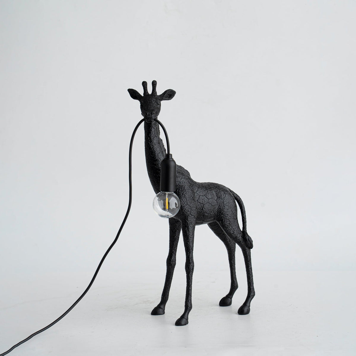 Giraffe Royale Sculpture Floor Lamp – Modern Crystal Pendant Light