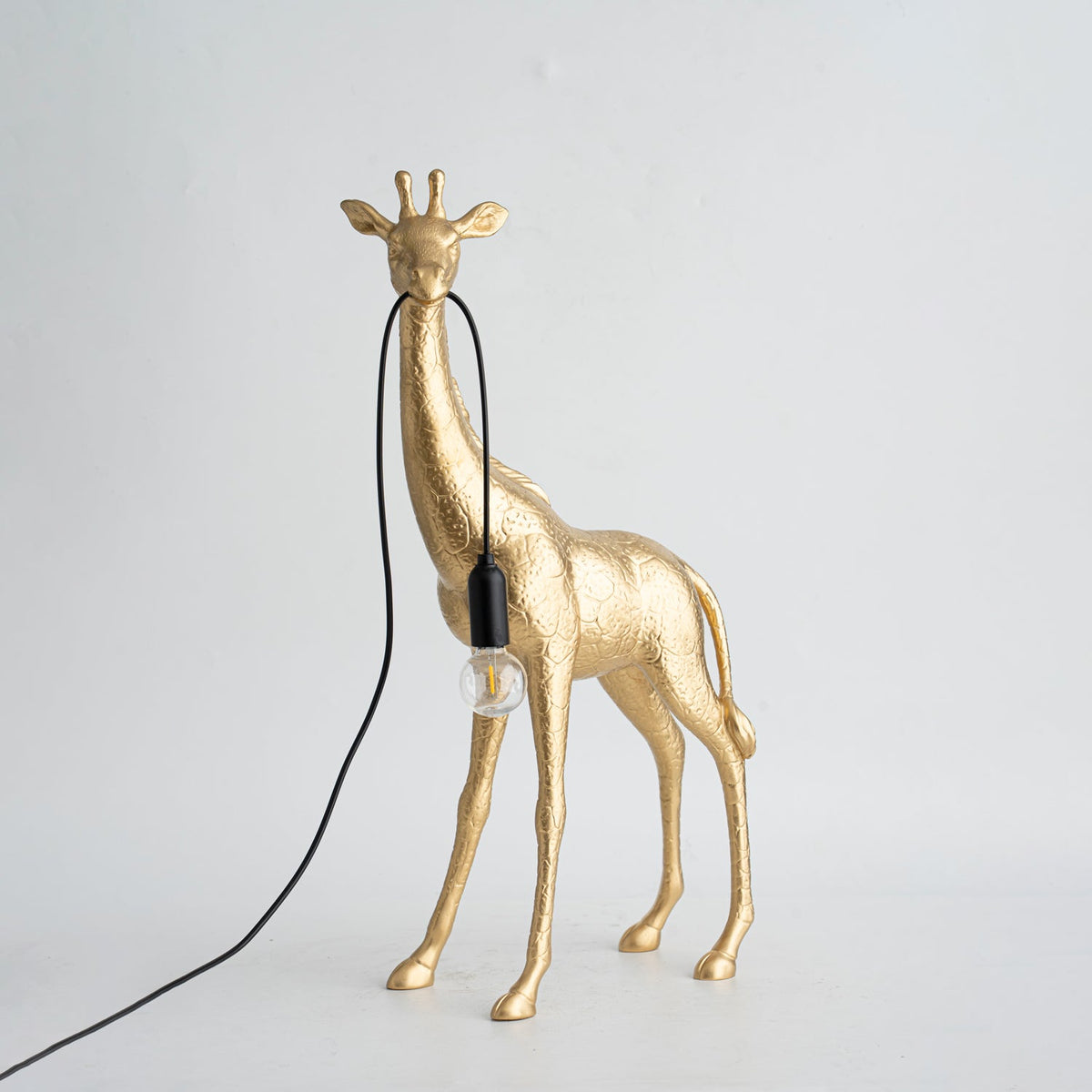 Giraffe Royale Sculpture Floor Lamp – Modern Crystal Pendant Light