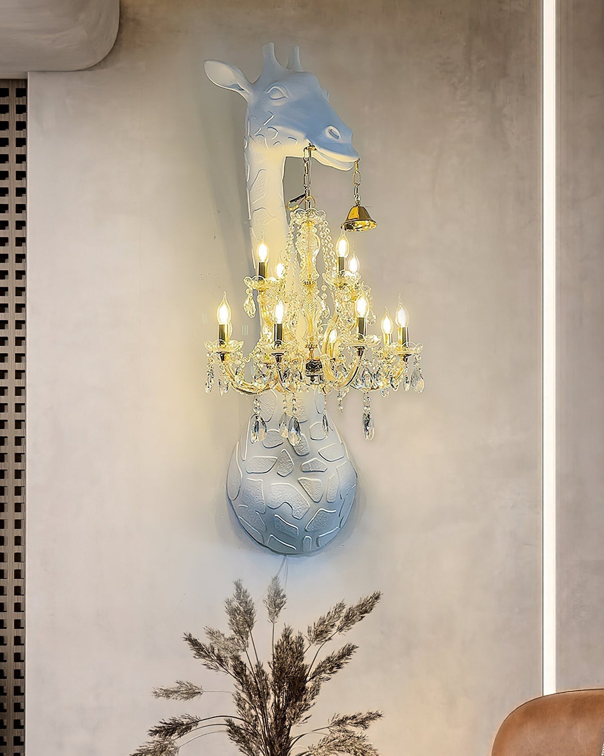 Giraffe Royale Wall