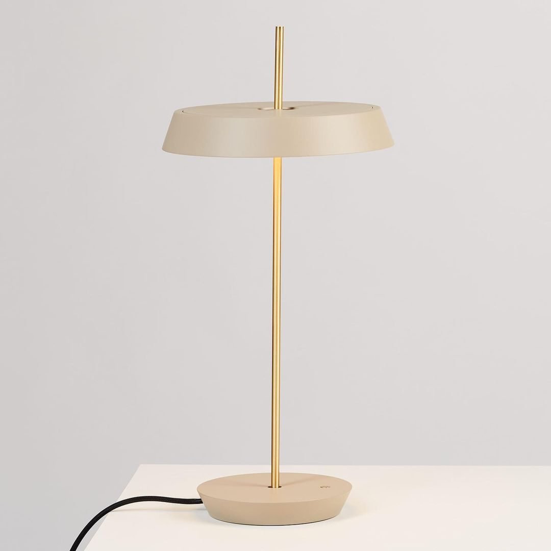 Giro Table Lamp