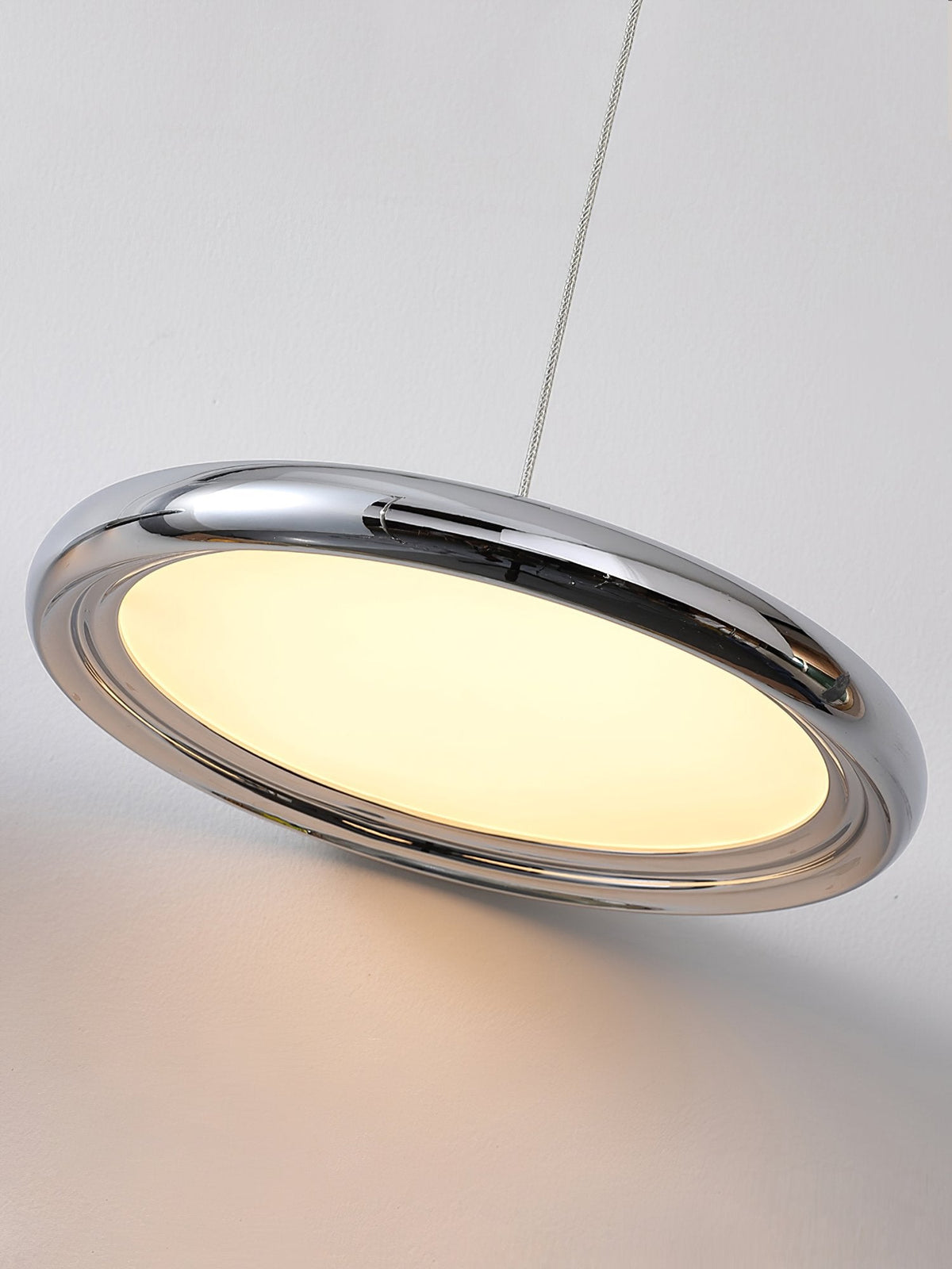 Giro Pendant Light